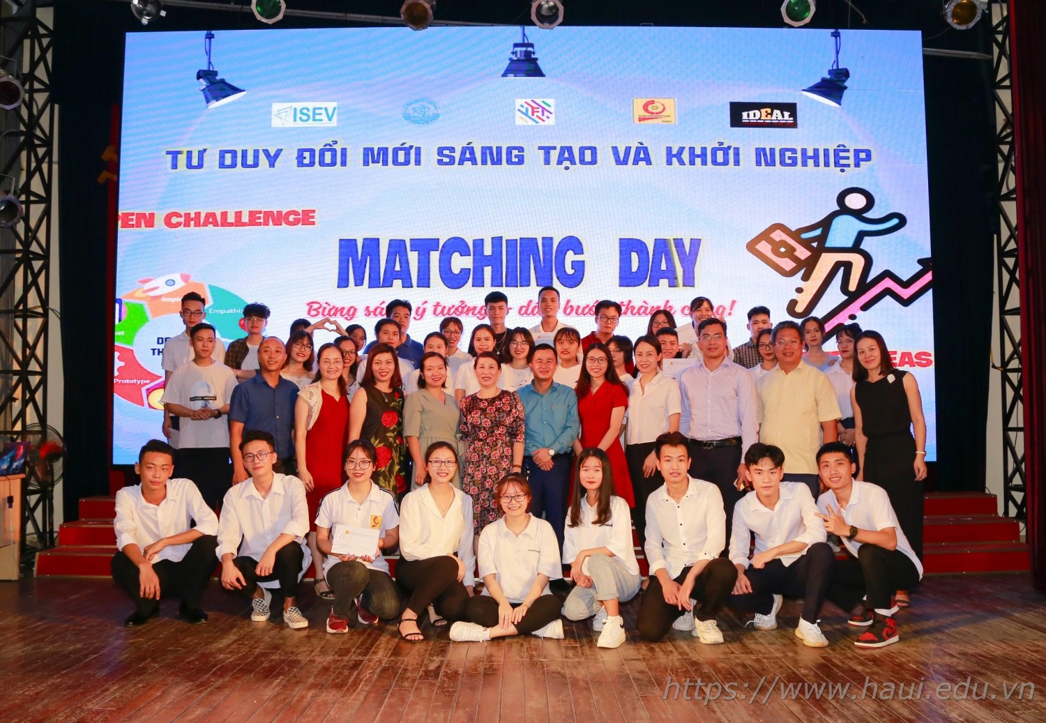 Hội nghị Matching Day có sự góp mặt của nhiều đội thi và các chuyên gia uy tín
